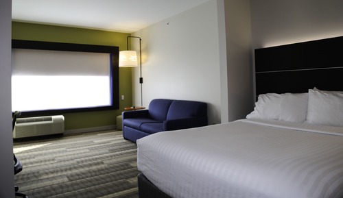 Standard Room, 1 King Bed, Accessible (Communications)