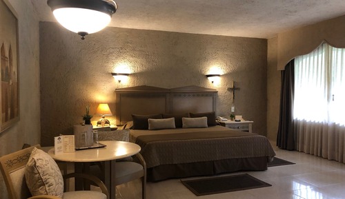 Superior Room, Hot Tub