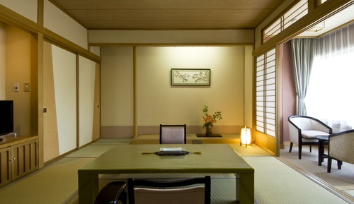 Superior Japanese Room with Futon Bedding and Shared Hot Spring Access