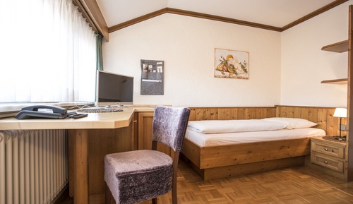 Economy Single Room