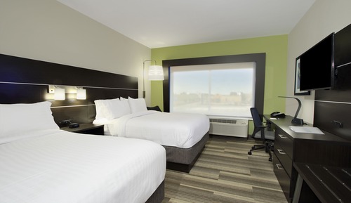Suite, 2 Queen Beds, Accessible (Comm, Tub)