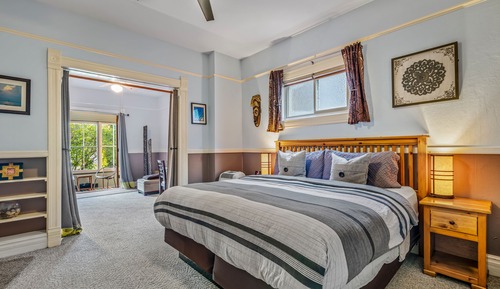 Deluxe Suite, 1 King Bed, Terrace