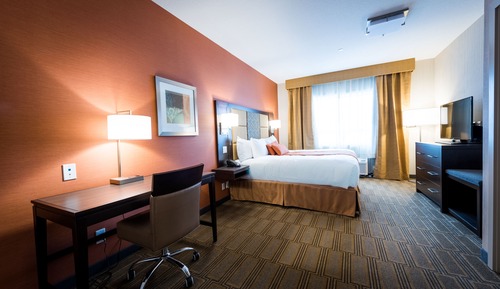Suite, Multiple Beds, Non Smoking, Kitchenette