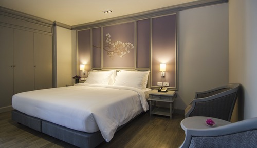 Bed room Suite