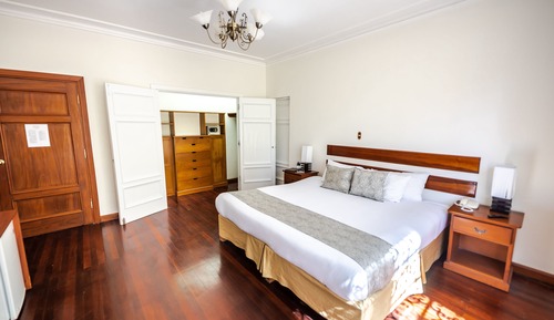 Superior Suite, 1 King Bed