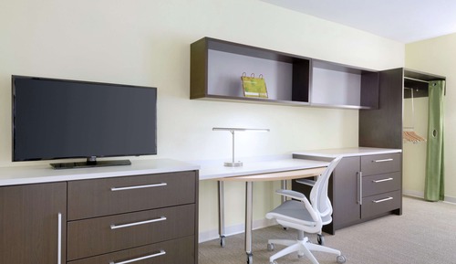Studio, 1 King Bed, Accessible, Bathtub