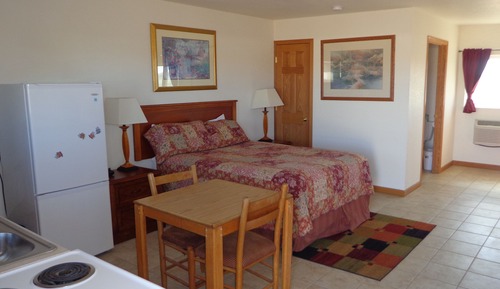 Studio, 1 Queen Bed