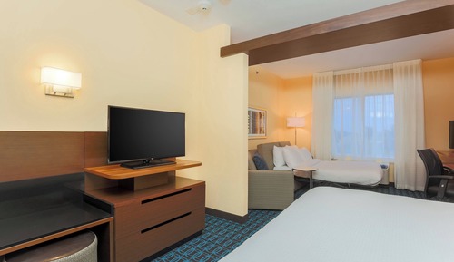 Suite, 1 King Bed with Sofa bed, Non Smoking