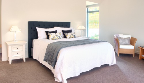 Luxury Double Room, Vineyard View, Poolside