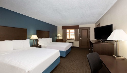 Room, 2 Queen Beds, Non Smoking