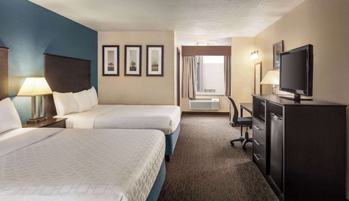 Room, 2 Queen Beds, Accessible, Non Smoking