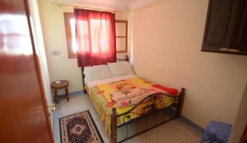 Single Room with Shared Shower and Toilet