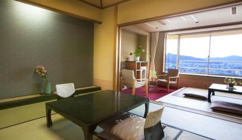 Japanese-Style Room with Mount.Fuji View