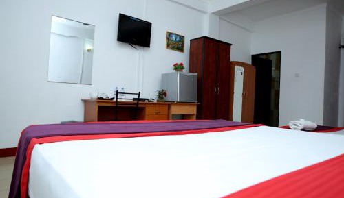 Deluxe Family Room