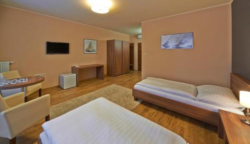 Large Twin Room