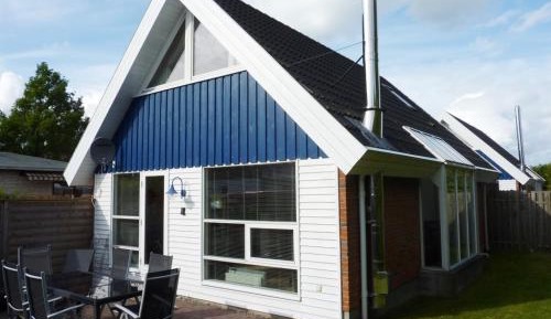 Three-Bedroom House "Seeigel - Haus 10"