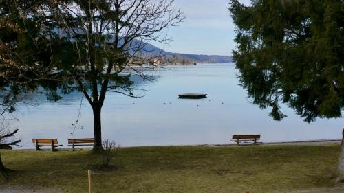 Studio Apartment with Lake View