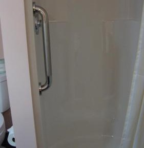 Queen Room with Spa Bath