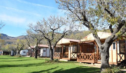 Bungalow (5 Adults)