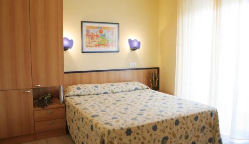 One-Bedroom Apartment (4 Adults)