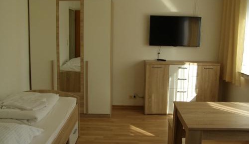 Apartment with Shower