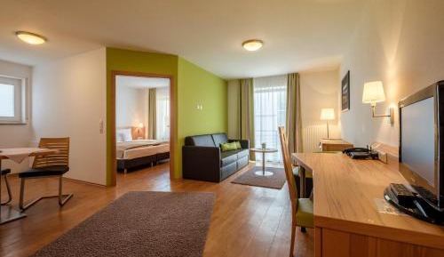 Suite (2 Adults)