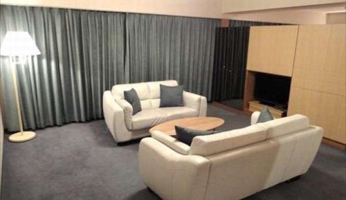 Suite - Non-Smoking