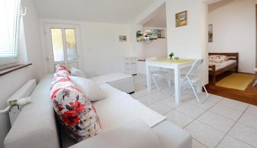 Studio with Balcony