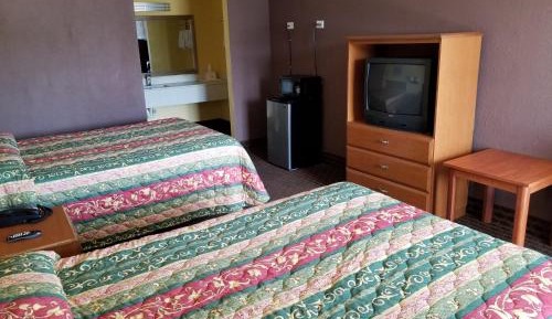 Standard Room with Two Double Beds- Smoking