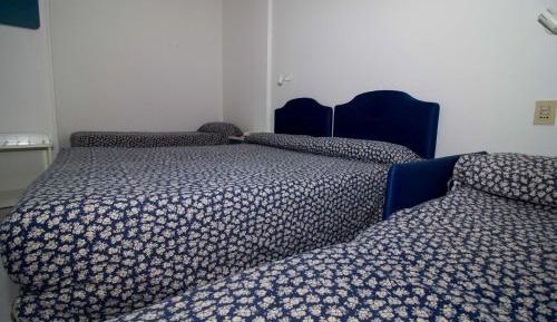Quadruple Room with Private Bathroom