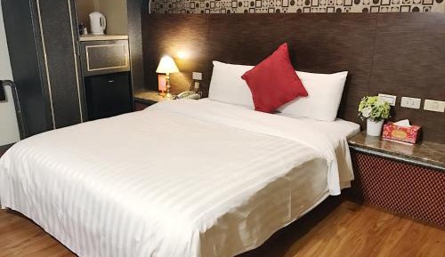 Double Room (No Window)