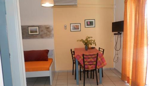 One-Bedroom Apartment (2 Adults)