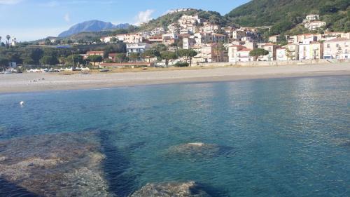 Deluxe Double Room with Side Sea View