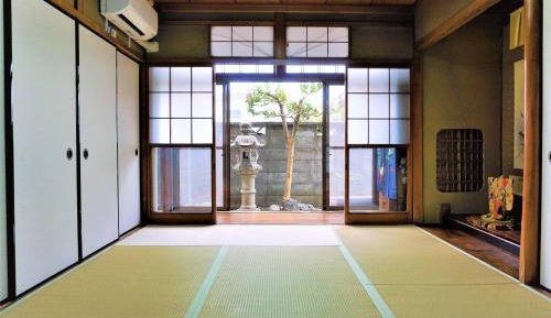 Twin Room with Futon Mat and Shared Bathroom