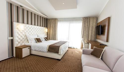 Deluxe Double Room with Balcony and Sea View