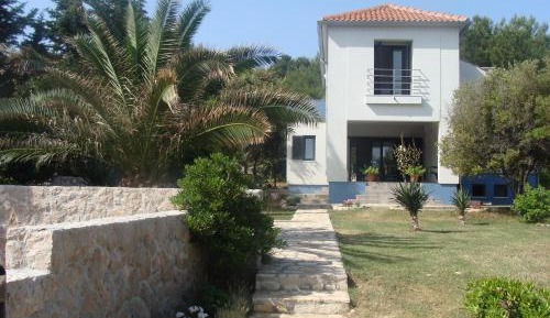 Three-Bedroom Townhouse