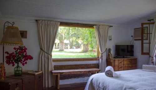 Deluxe Double Room with Private Bathroom and Garden Views