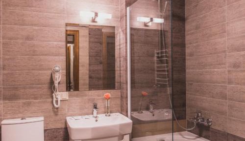 Twin Room with Mountain View