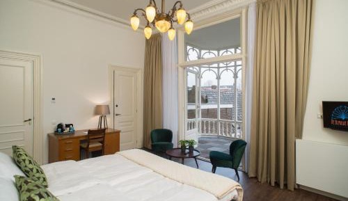 Deluxe Double Room with Balcony