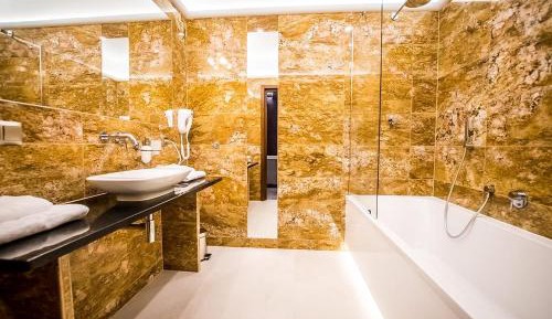 Deluxe Double Studio