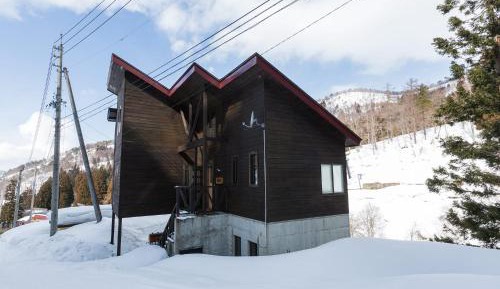 Three-Bedroom Cottage