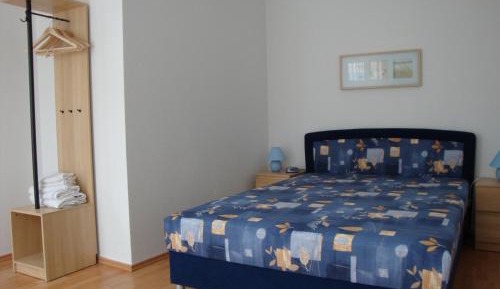 Apartment (2 Adults)
