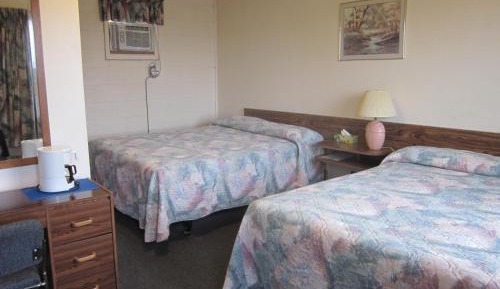 Deluxe Queen Room with Two Queen Beds