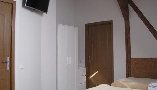 Twin Room with Shower