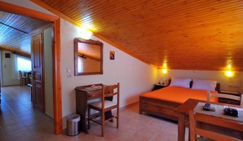 Family Room (6 Adults)
