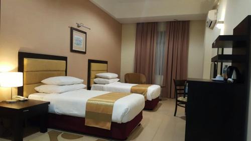 Deluxe Twin Room