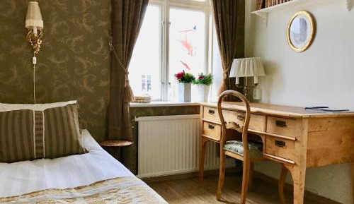 Standard Single Room with Private Bathroom
