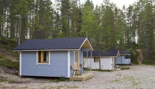 Cottage with Shared Bathroom (3 Adults)