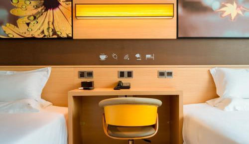 Mainland Chinese Citizens - IU Super Twin Room