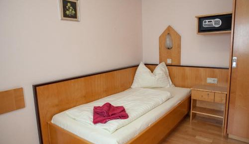Single Room with Shower